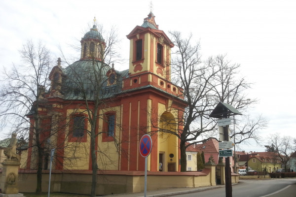 Praha-Kunratice, kostel sv. Jakuba Staršího