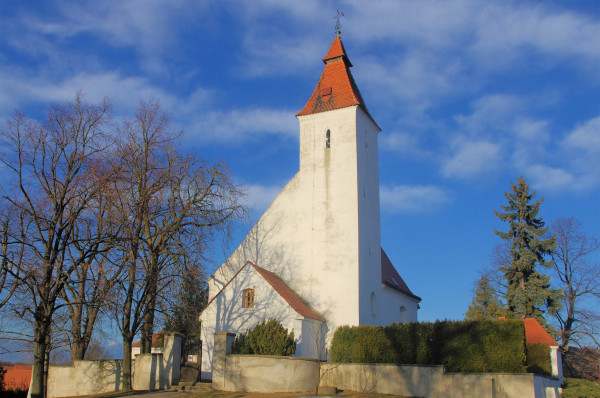 Hovorčovice, kostel Narození sv. Jana Křtitele.jpg