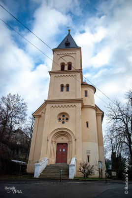 kostel sv. Prokopa, hlavní vstup / Autor fotografie: Barbara Fléglová