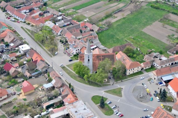 Hostěradice, kostel sv. Kunhuty