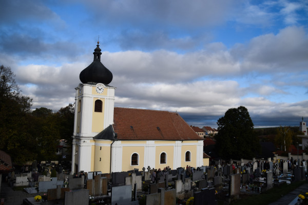 Hovorany, kostel sv. Jana Křtitele