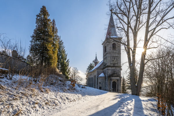 Tanvald, kostel sv. Petra a Pavla