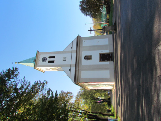 Lichnov, kostel sv. Petra a Pavla